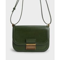 Túi đeo vai đeo chéo si hiệu Charles&keith da thật, da xịn màu xanh lá đậm được thiết kế kiểu dáng, màu sắc trẻ trung