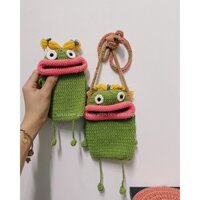 Túi điện thoại Monster handmade bằng len