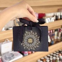 Túi giấy Chanel HỘP TAM GIÁC + NƠ XANH DƯƠNG 13 x 10 x 5.5 cm
