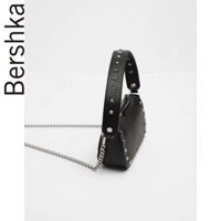 Túi kẹp nách Bershka Auth kèm dây xích đeo chéo