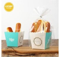 Túi nilon đựng bánh đáy vuông xanh trắng vòng hoa tròn