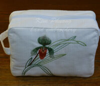 Túi vải thêu tay đựng đồ dùng cá nhân