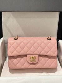 Túi Xách Chanel Classic Rep 11 Cao Cấp Da Hạt Màu Hồng Khoá Vàng 23cm
