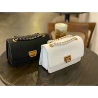 TÚI XÁCH CNK ĐEN DA TRƠN DÂY XÍCH DÀI ĐEO CHÉO ĐEO VAI