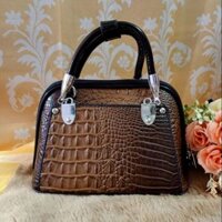 Túi xách da dập vân cá sấu đeo chéo ( hình shop tự chụp )
