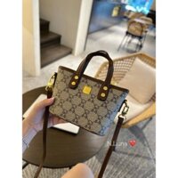 Túi Xách Dáng Làn Hình Gấu Viền Nâu Thời Trang Trẻ