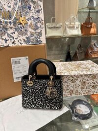 Túi Xách Dior Lady Nữ Màu Đen Đính Cườm Like Auth 20cm