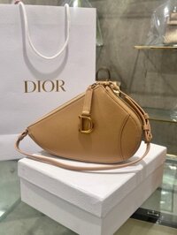 Túi Xách Dior Yên Ngựa Siêu Cấp Nữ Màu Nâu 20x15x4cm