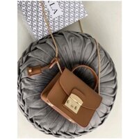 Túi xách FURLA hàng xịn , đeo chéo đeo vai cực xinh