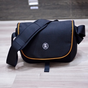 Túi xách máy ảnh Crumpler Cupcake 7500