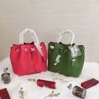 Túi xách Michael Kors dạng dây rút 2 màu