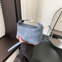 Túi xách mini màu xanh dương hình vuông mờ hoài cổ