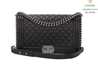 Túi xách nữ cao cấp Chanel Boy da hạt dây khóa bạc