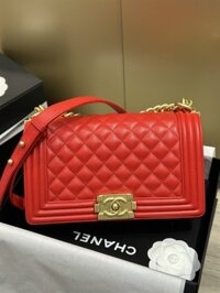 Túi xách nữ Chanel Boy Bag Lambskin – Màu đỏ