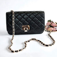 Túi Xách Nữ Charles Keith Quilted Cluctch black leather