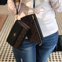 Túi Xách Nữ Coach Mini Cluth Black Leather