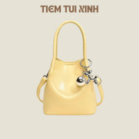 Túi xách nữ đeo chéo dáng vuông, cầm tay tặng kèm móc khóa đi chơi đi tiệc phong cách trẻ trung dễ phối đồ - T13