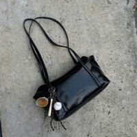 Túi xách nữ đeo vai kèm charm NELLY BAG Size 30cm