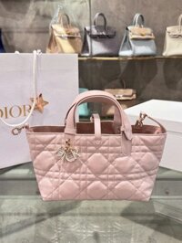Túi Xách Nữ Dior Hobo Siêu Cấp Màu Hồng Nhạt 28.5x19x21.5cm