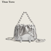 Túi xách nữ Titan Trove Dây rút xếp li màu bạc Túi xách đám mây chuỗi kim cương mới