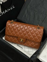 Túi Xách Siêu Cấp Chanel Nữ Da Trơn Màu Nâu Đậm Khoá Vàng 25cm