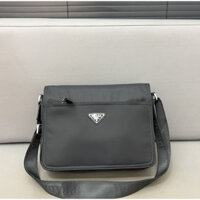 Túi xách thời trang prada Túi Nylon chất lượng cao Dung tích nhiều lớp Túi đeo vai nam công sở thông thường