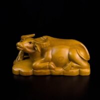 Tượng 12 Con Giáp - Tuổi Sửu - Tượng Gỗ Bách Xanh Dài 20Cm