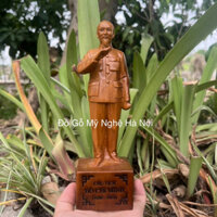 Tượng bác hồ gỗ bách (cao 20 ngang 5.5 sâu 6.5cm)