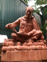 Tượng bác hồ gỗ hương đá kt 302515cm