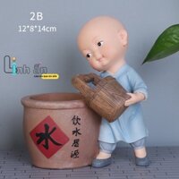 TƯỢNG CHÚ TIỂU MINI ĐỔ NƯỚC VÀO CHUM Bộ tượng chú tiểu Áo Xanh Lam Làm Việc Nhà Trang Trí Tiểu Cảnh Bể Cá Non Bộ Để Bàn