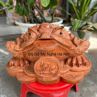 Tượng con cóc hút tài lộc gỗ hương đá
