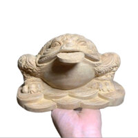 Tượng Con Cóc Thiềm Thừ Gỗ Xá Xị Kích thước 15,20cm