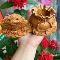 Tượng Con Cóc Trấn Chum Vàng Gỗ Bách Thơm 20