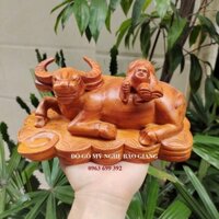 Tượng cu tý cưỡi trâu gỗ hương
