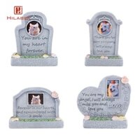 Tượng đài tưởng niệm cho bia mộ cho sân sau ngoài trời có hoa