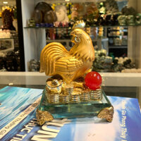 Tượng Gà Trên Đế Thủy Tinh Trưng Bày Bột Đá Mạ Vàng Non, Tượng Gà Trên Đế Phong Thủy H378G