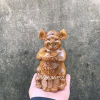 Tượng gỗ heo tài lộc cao 15cm và 20cm chất liệu gỗ bách xanh nguyên khối