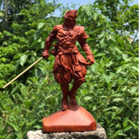 Tượng gỗ mỹ hầu vương, tề thiên đại thánh, mỹ hầu vương , tôn ngộ không cao 20cm làm từ gỗ hương ,bách xanh để bàn