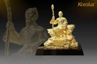 Tượng Hải Thượng Lãn Ông Lê Hữu Trác mạ vàng
