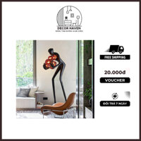 Tượng nghệ thuật trang trí phòng khách hình người ngồi thạch cao