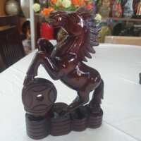 Tượng ngựa gỗ tài lộc phong thủy