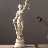 Tượng nữ thần công lý