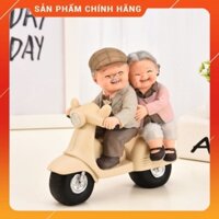 Tượng Ông Bà Đi Xe Máy 07 - Ông Bà Dễ Thương Làm Quà Tặng, Trang Trí, Lưu Niệm