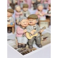 Tượng ông bà hạnh phúc