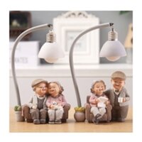 Tượng ông bà lão hạnh phúc.