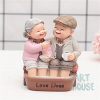 Tượng Ông Bà Ngâm Chân