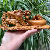 Tượng Phật di lặc để xe ô tô gỗ bách thơm .Xưởng Gỗ Phong Thuỷ Tín Nghĩa