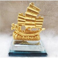 Tượng thuyền buồm đế kiếng