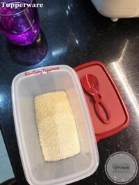 Tupperware - Hộp đựng gia vị kèm thìa