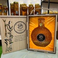 Tửu Chai XO 500ml đựng trong hộp quà gỗ